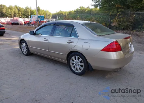 2007 Honda Accord 3.0 Ex z USA, uszkodzony, nr VIN 1HGCM66597A001726